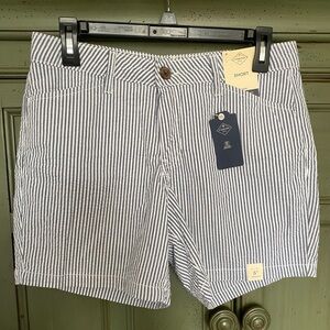 NWT St. John's Bay Blue & White Striped Shorts